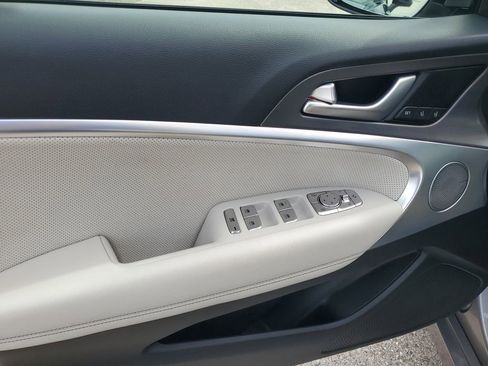 Certified 2025 Genesis G70 2.5T w/ Sport Prestige Package image 22