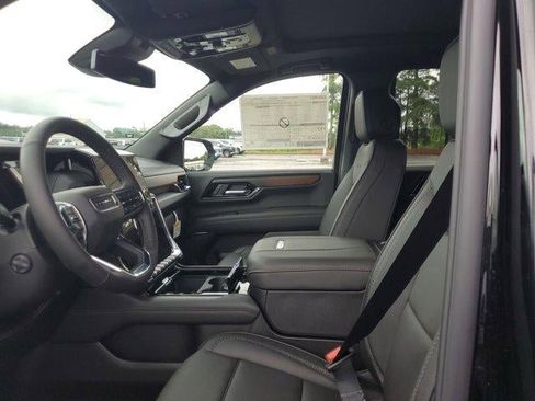 New 2026 GMC Yukon Denali w/ Sun & Power Step Package RWD image 17