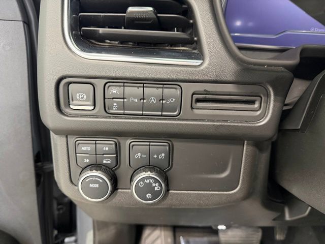 Used 2022 Chevrolet Tahoe LT AWD/4WD image 10