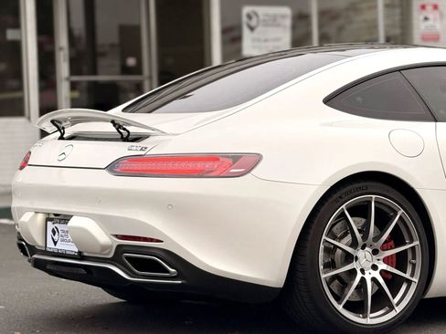 Used 2017 Mercedes-Benz AMG GT S image 12