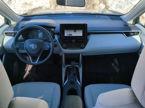 Used 2023 Toyota Corolla Cross LE image 16