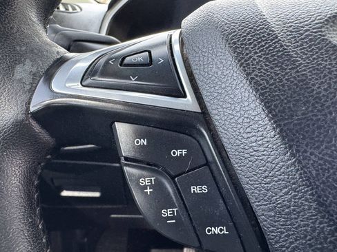Used 2015 Ford Edge SEL w/ Equipment Group 201A AWD/4WD image 23