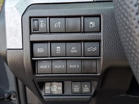 Used 2024 Toyota Tacoma 4x4 Double Cab Hybrid image 22