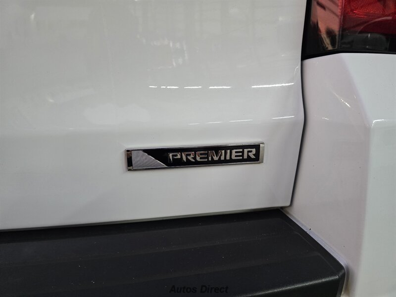 Used 2018 Chevrolet Tahoe Premier AWD/4WD image 24