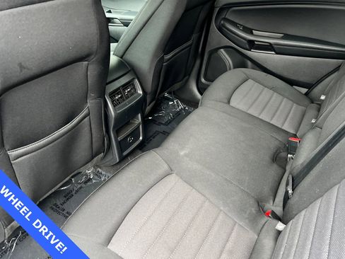 Certified 2022 Ford Edge SE w/ Black Appearance Package image 13