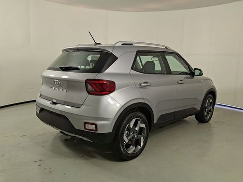 New 2026 Hyundai Venue SEL FWD image 6
