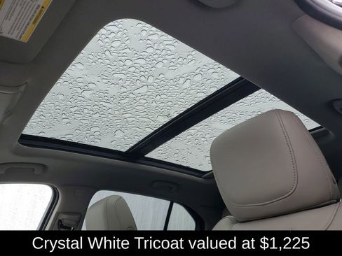 Used 2023 Cadillac XT4 Premium Luxury w/ LPO, Onyx Lite Package image 7