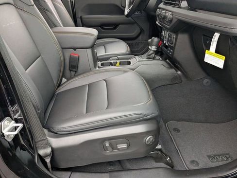 New 2026 Jeep Gladiator Sport image 29