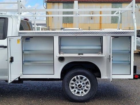 New 2026 GMC Sierra 2500 Pro w/ Convenience Package RWD image 10