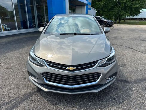 Certified 2017 Chevrolet Cruze Premier FWD image 2