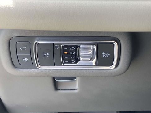 Certified 2024 Lincoln Nautilus Reserve w/ Equipment Group 202A AWD/4WD image 29