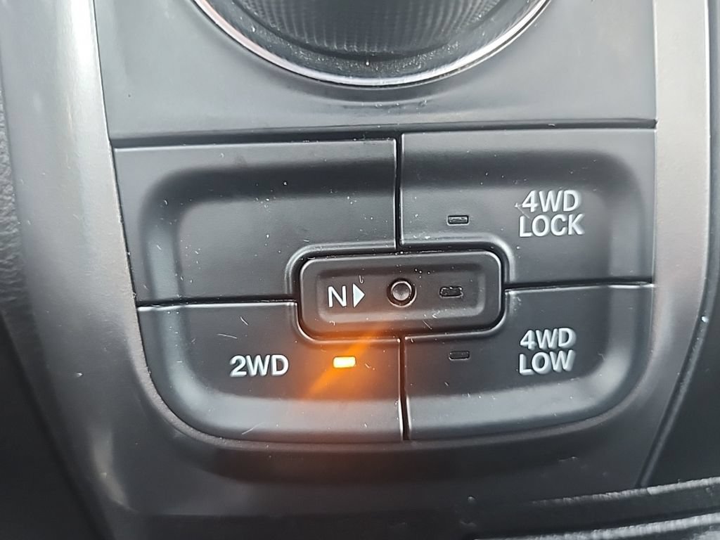 Used 2024 RAM 1500 Warlock AWD/4WD image 6