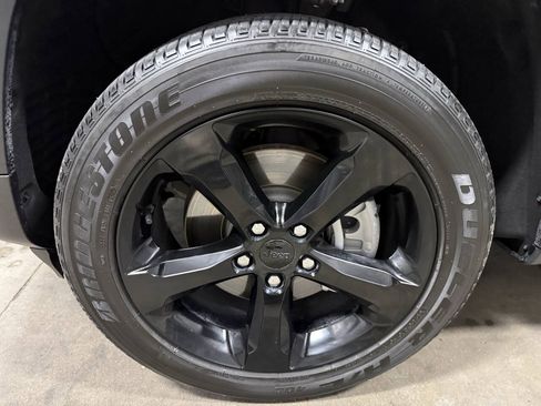 Used 2023 Jeep Grand Cherokee L Laredo AWD/4WD image 8