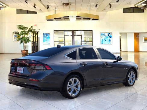 Used 2023 Honda Accord LX image 5