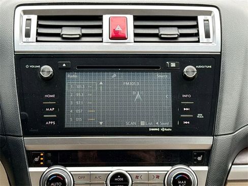 Used 2015 Subaru Outback 2.5i Limited image 29