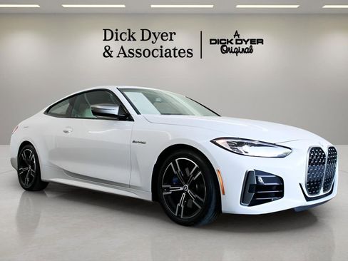 Used 2023 BMW M440i Coupe w/ Premium Package image 15