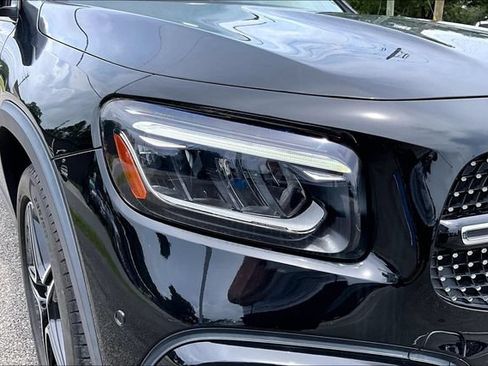 Used 2024 Mercedes-Benz GLB 250 image 27