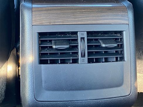 Used 2015 Toyota Avalon Limited image 14