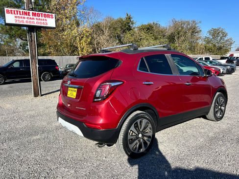 Used 2017 Buick Encore Essence image 2