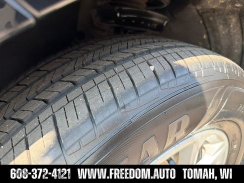 Used 2024 Chevrolet Equinox LT AWD/4WD image 27