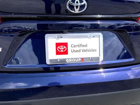 Used 2025 Toyota Corolla LE FWD image 10