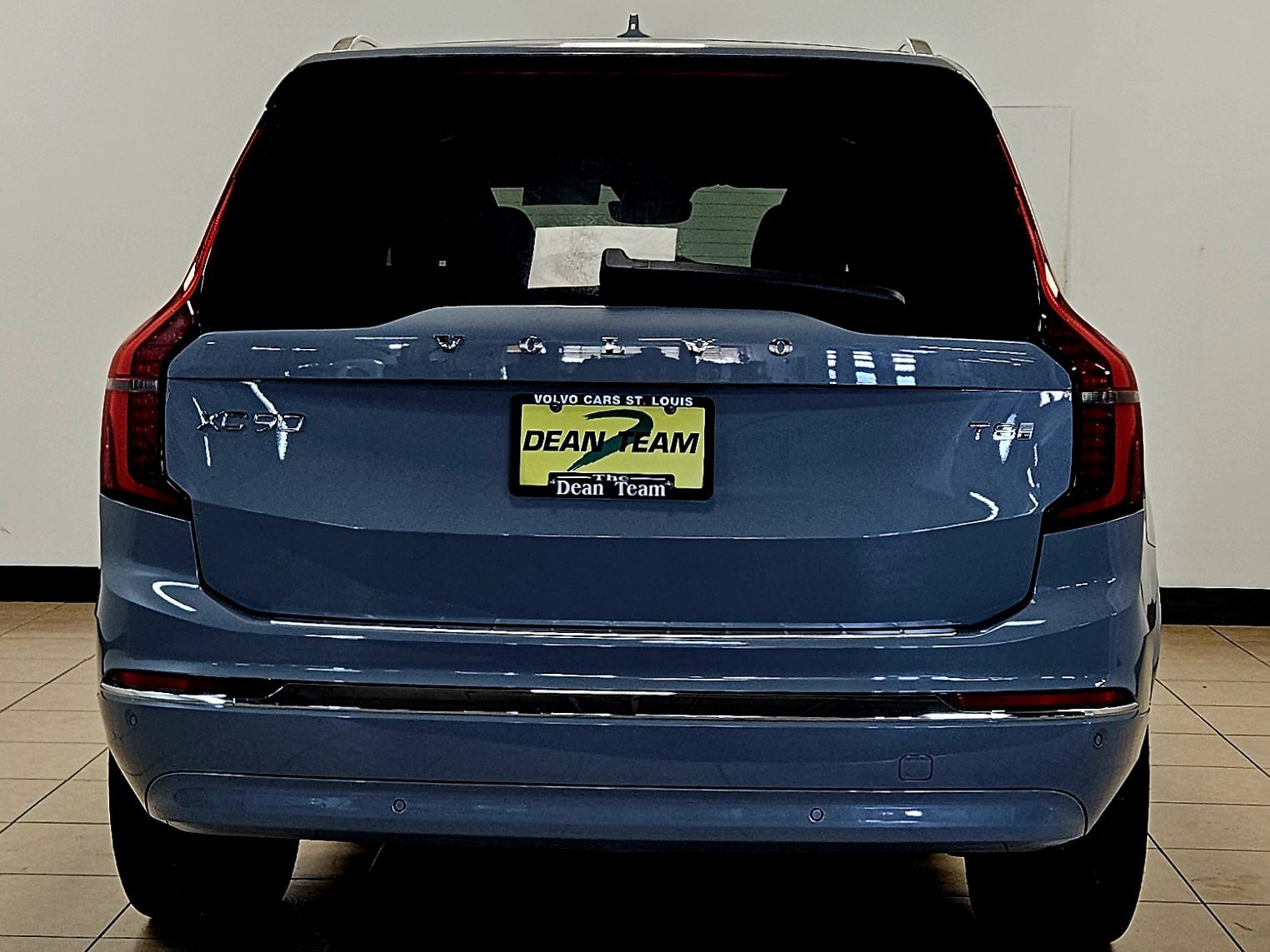 New 2026 Volvo XC90 T8 Plus w/ Protection Package AWD/4WD image 9