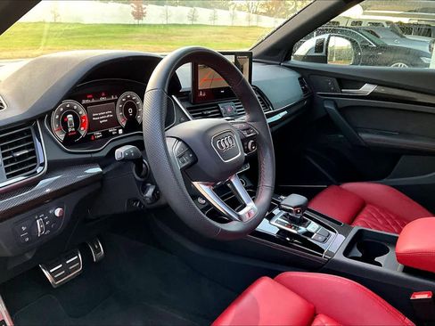 Certified 2025 Audi SQ5 Prestige w/ Prestige Package image 17