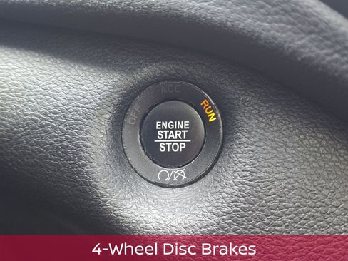 Used 2021 Jeep Cherokee Trailhawk w/ Sun, Sound & Nav Group AWD/4WD image 24