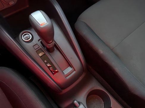 Certified 2025 Nissan Kicks Play S FWD image 27