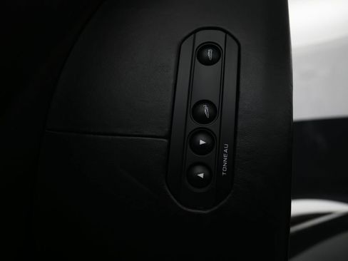 Used 2019 McLaren 570S Spider image 10