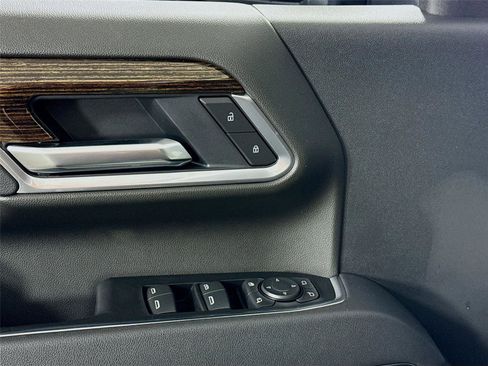 New 2026 GMC Sierra 2500 SLE w/ SLE Value Package; image 12