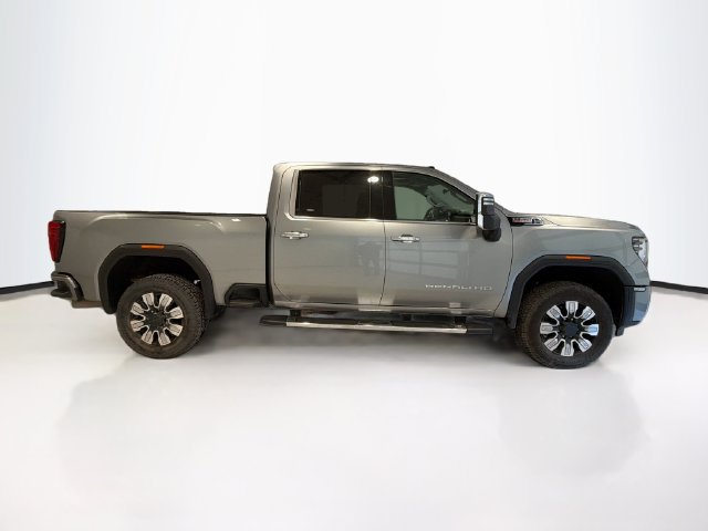 Used 2024 GMC Sierra 2500 Denali w/ Denali Reserve Package AWD/4WD image 8