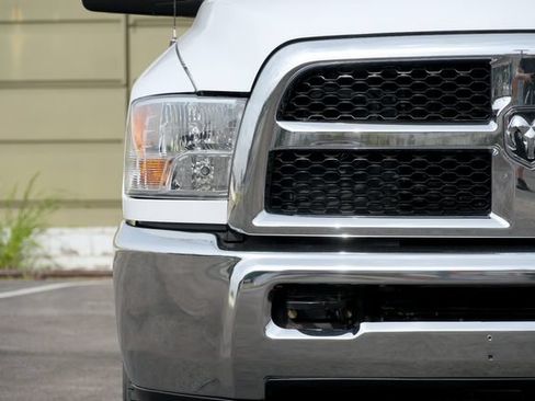 Used 2018 RAM 3500 Tradesman w/ Chrome Appearance Group AWD/4WD image 5