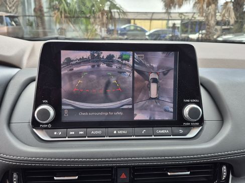 Certified 2021 Nissan Rogue SV FWD image 26