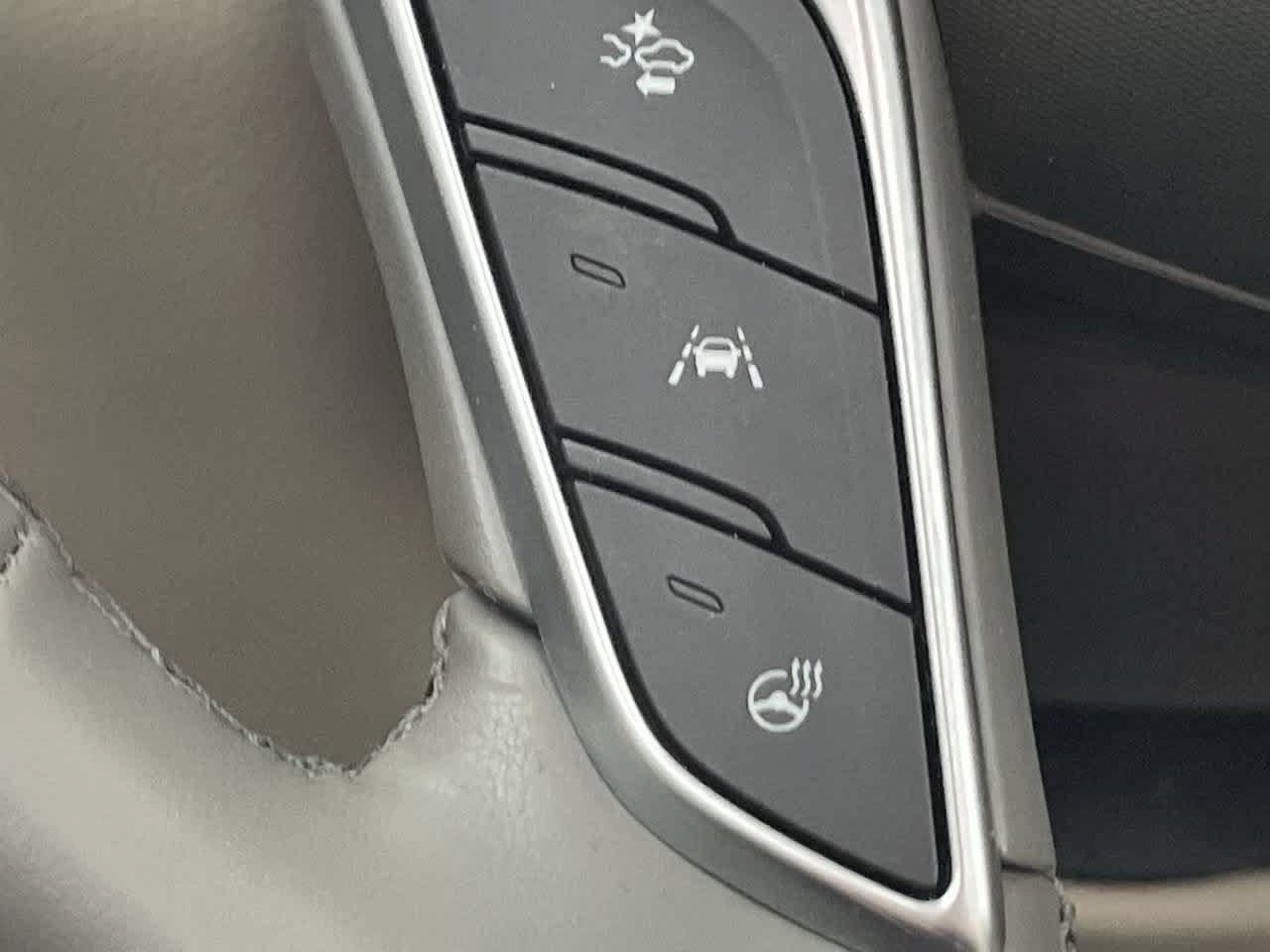 Certified 2025 Cadillac XT5 Premium Luxury AWD/4WD image 24