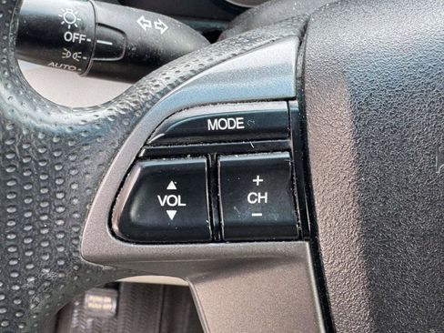 Used 2011 Honda Odyssey EX image 19