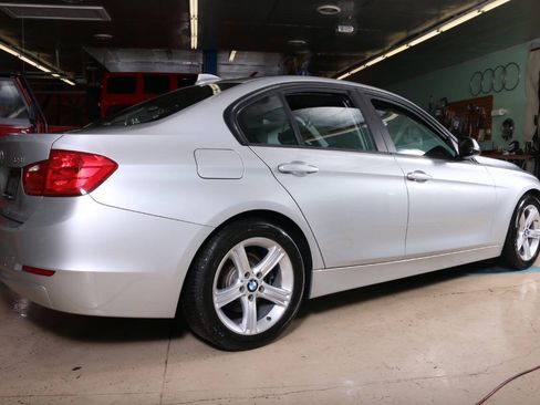 Used 2013 BMW 328i Sedan RWD image 4