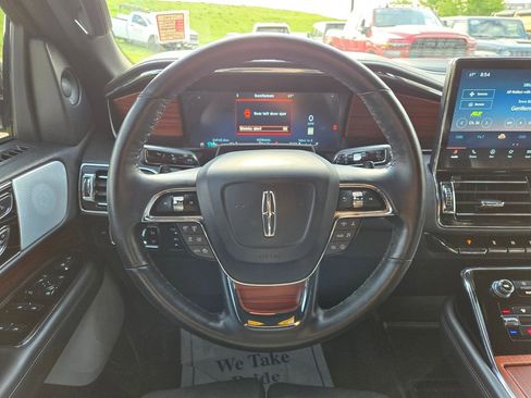Used 2024 Lincoln Navigator L Reserve AWD/4WD image 16