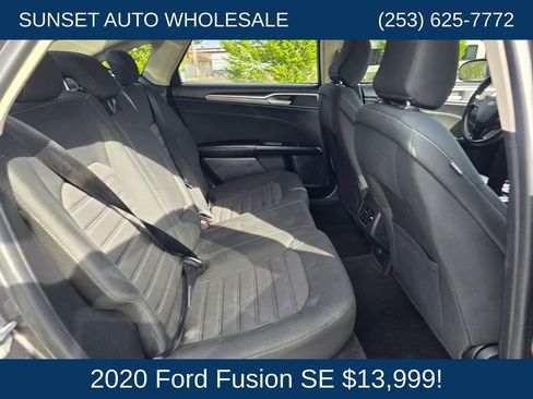 Used 2020 Ford Fusion SE FWD image 22