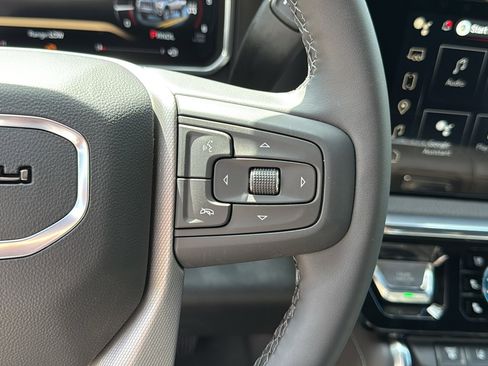 New 2026 GMC Sierra 2500 Denali w/ Denali Reserve Package image 12