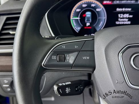 Used 2024 Audi Q5 e Premium Plus w/ Premium Plus Package image 13