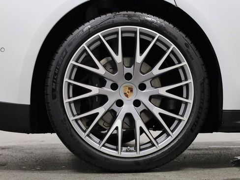 New 2026 Porsche Panamera 4 AWD/4WD image 36