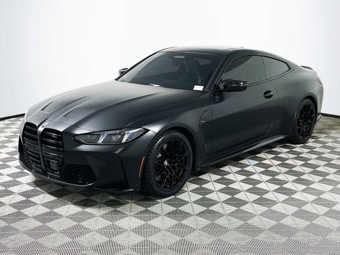 Used 2025 BMW M4 Competition image 3