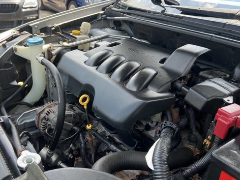 Used 2011 Nissan Sentra 2.0 image 31