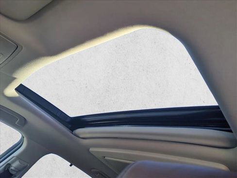 Used 2017 Acura MDX SH-AWD image 16