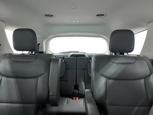 Used 2026 Ford Explorer Active w/ Active Comfort Package AWD/4WD image 34