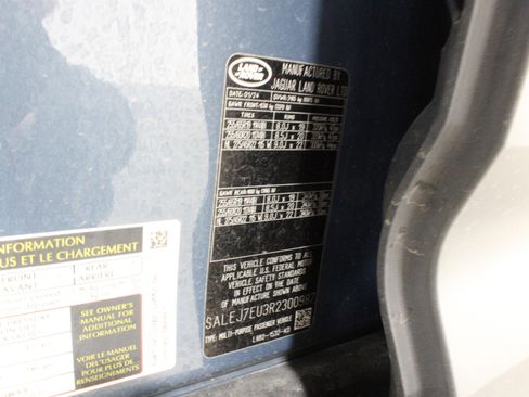 Used 2024 Land Rover Defender 110 S image 37