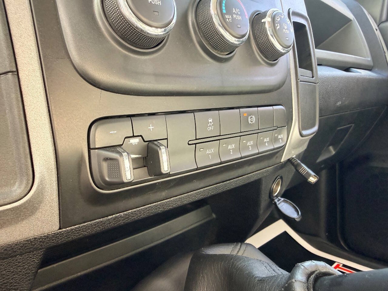 Used 2014 RAM 5500 Tradesman w/ Power Accessory Group AWD/4WD image 26