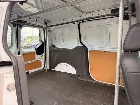 Used 2022 Ford Transit Connect XL FWD image 25