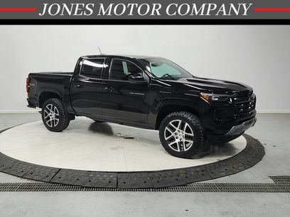 Used 2023 Chevrolet Colorado Z71 w/ Z71 Convenience Package 2